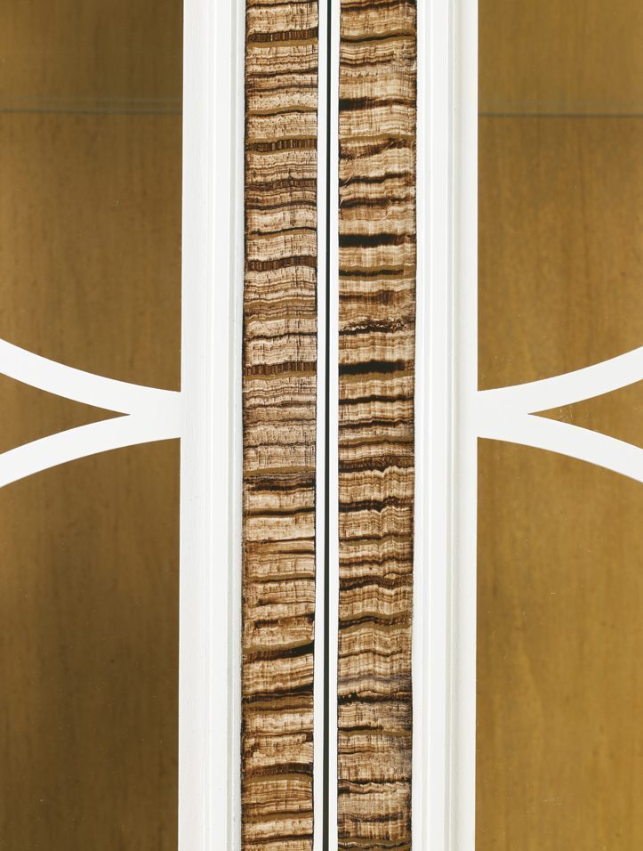 650-43 | Hickory White Furniture